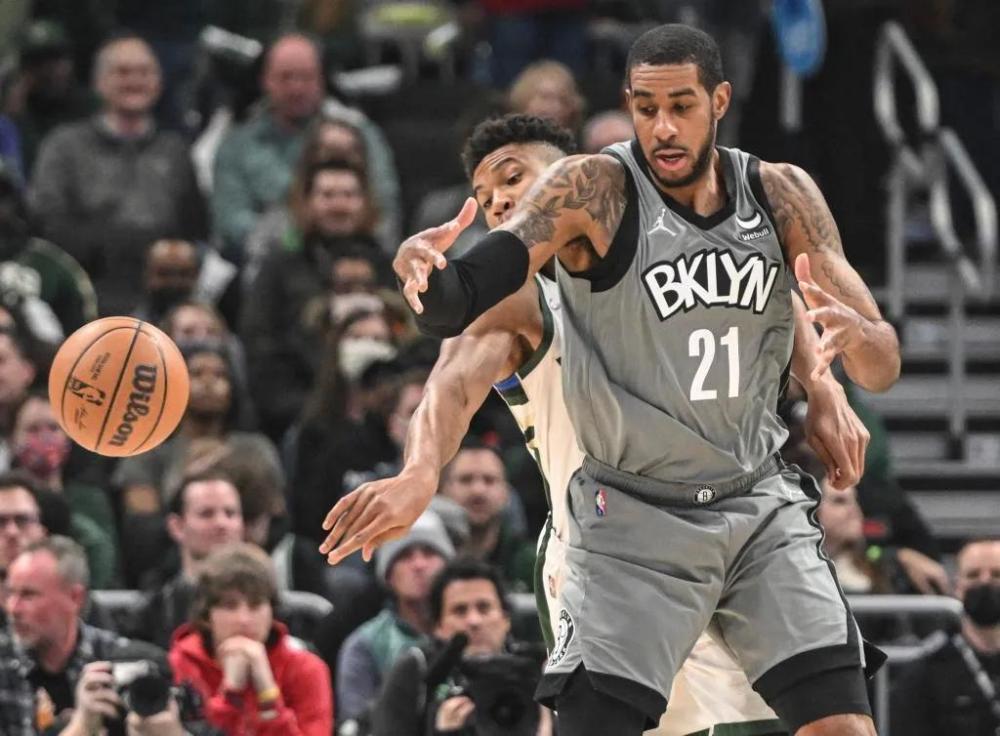 希望借助他 希望借助他